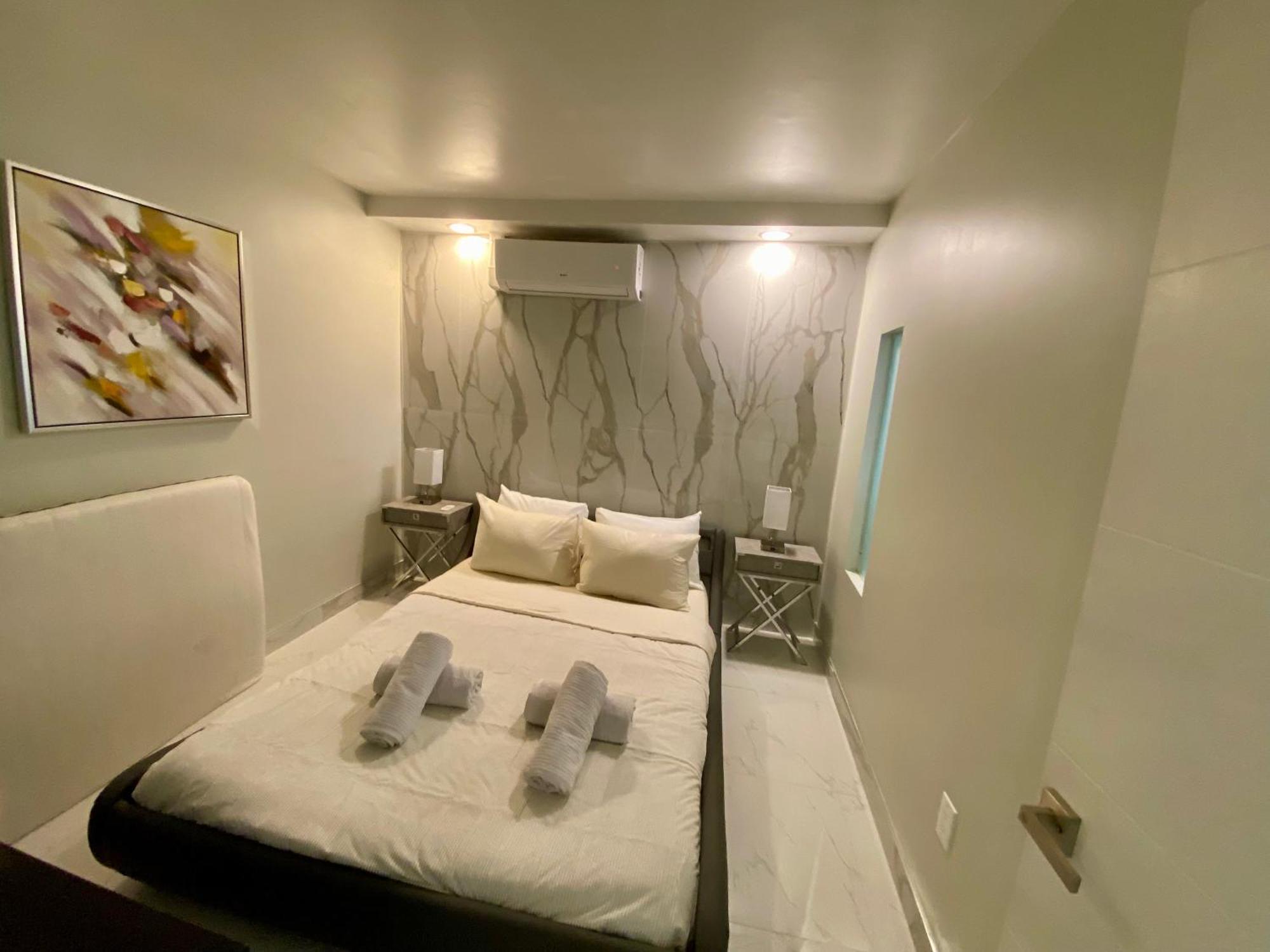 Luxurious Remodeled Direct Waterfront Apartment With Miami Skyline View And Outdoor Terrace Free Parking 5Min Drive To Miami Beach Ngoại thất bức ảnh