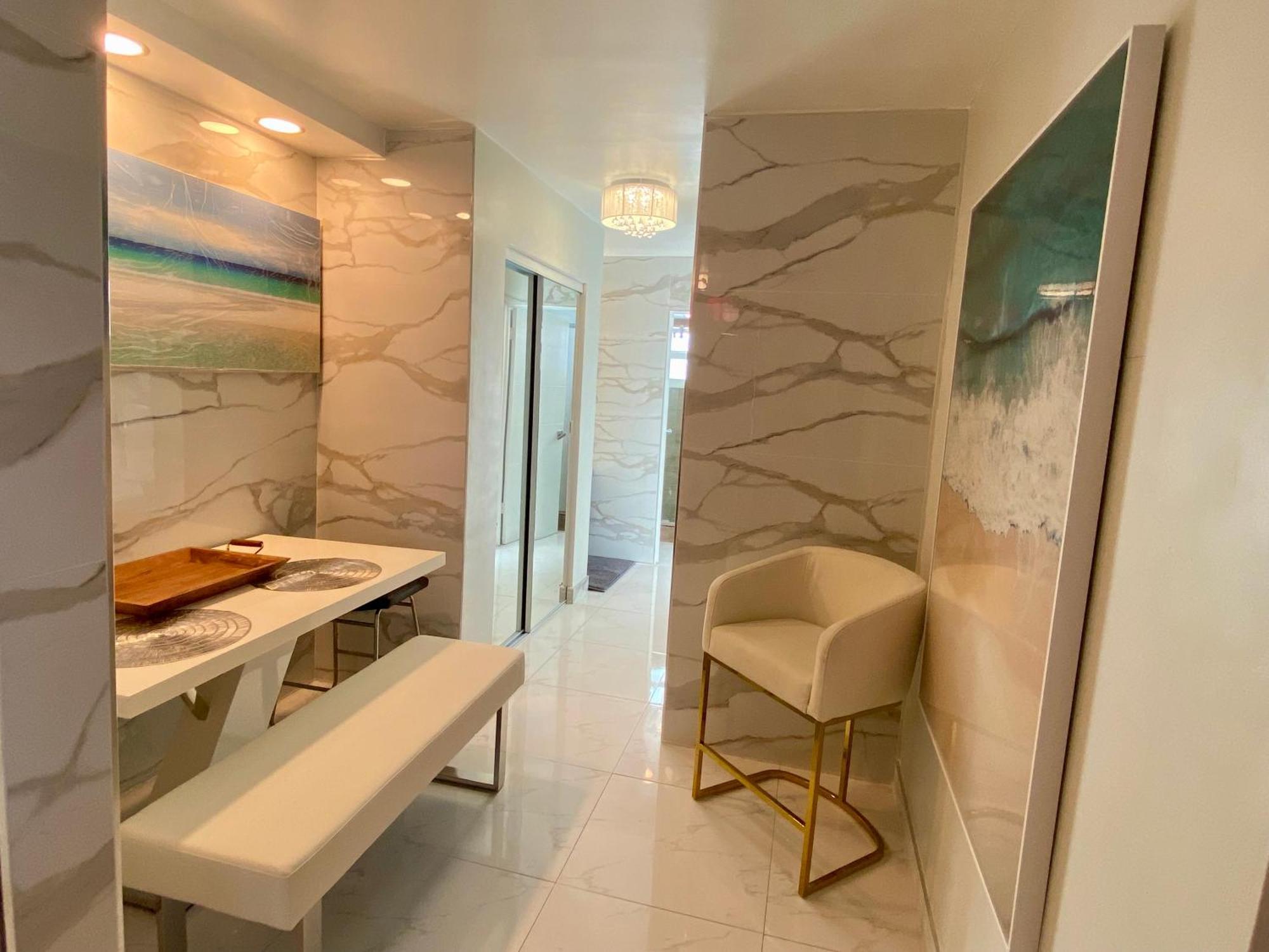 Luxurious Remodeled Direct Waterfront Apartment With Miami Skyline View And Outdoor Terrace Free Parking 5Min Drive To Miami Beach Ngoại thất bức ảnh